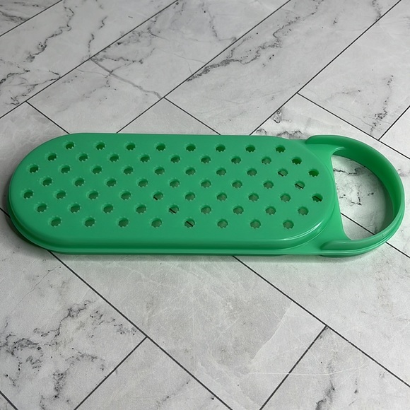 Vintage Tupperware Cheese Grater Shredder Jadeite Green/lid 1375-8,1376-8,1374-6 - Picture 6 of 10